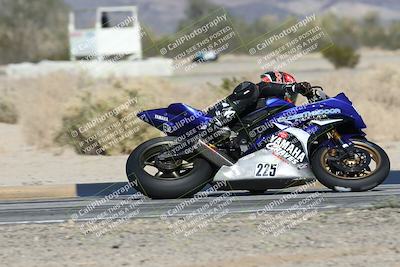 media/Dec-06-2025-CVMA (Sat) [[4a896cc04c]]/Race 4-Formula Middleweight/